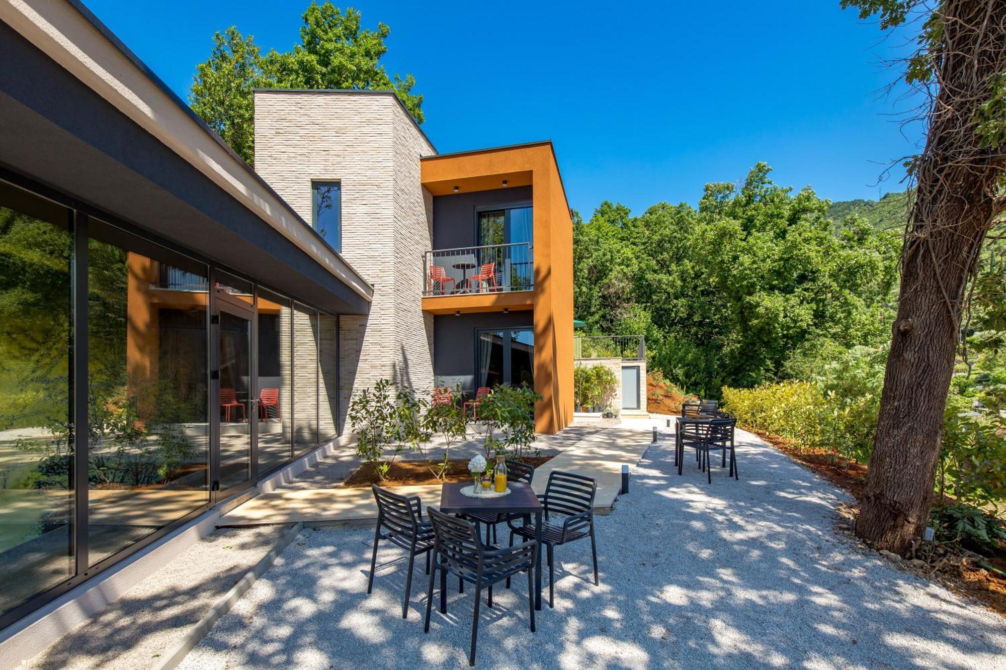 Perunika Bed & Breakfast Mošćenička Draga Exteriör bild